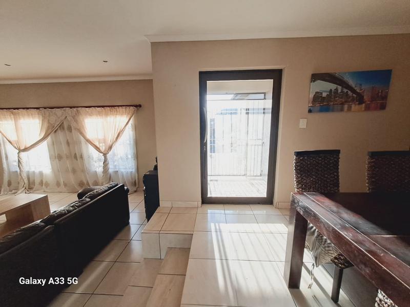 3 Bedroom Property for Sale in Protea Heights Western Cape